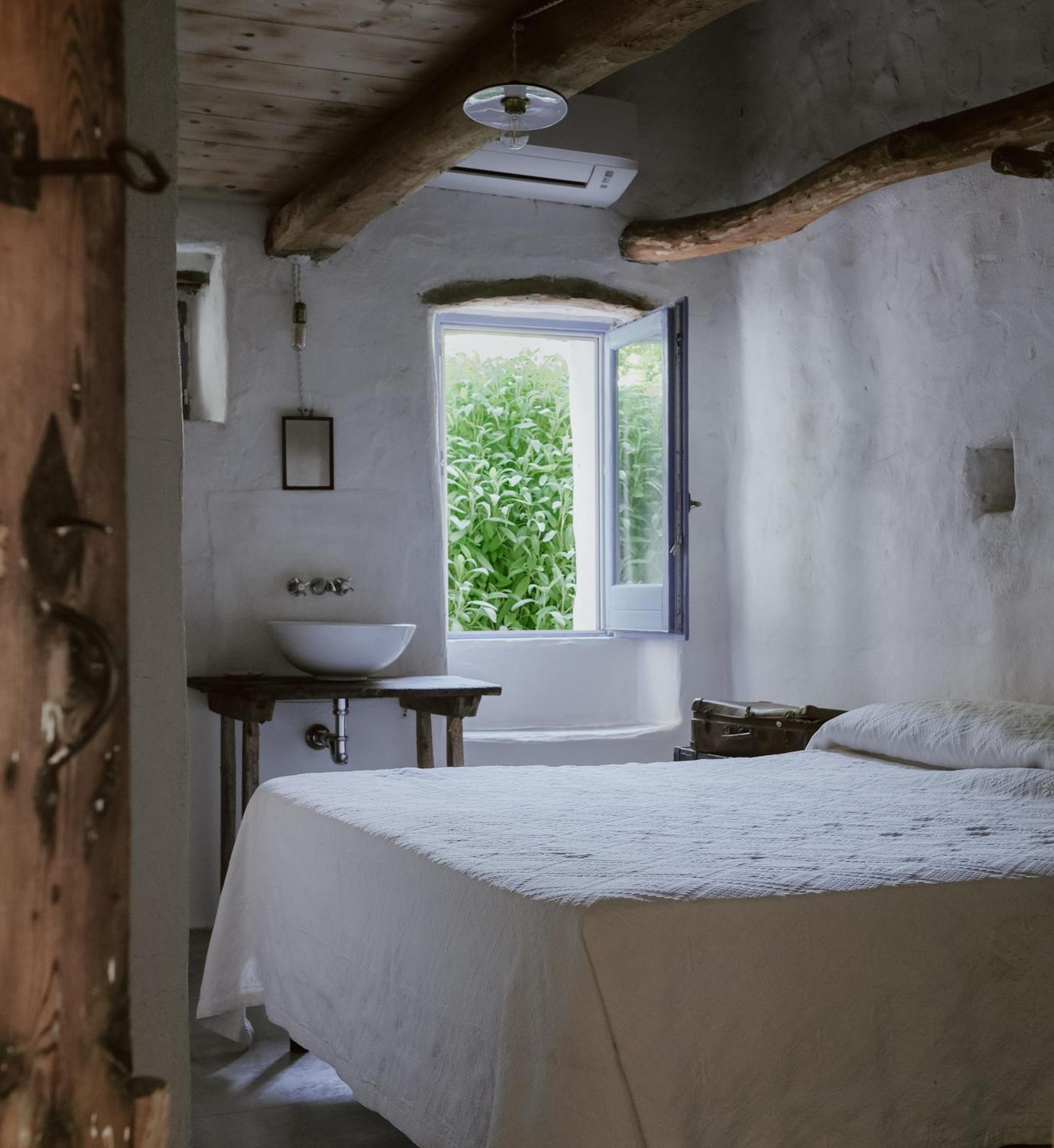 Mario Cesare - Exclusive B&B Gergei Exteriör bild